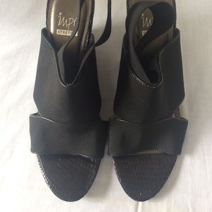 Impo stretch shoes
